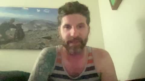 Snapshot of esinking24 chatting on 10.19.25 esinking24 online show from 10.19.25