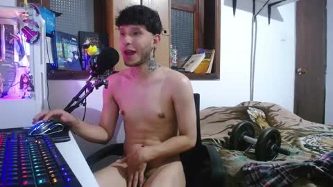 Snapshot of esjrobles chatting on 12.20.24 Esteban online show from 12.20.24