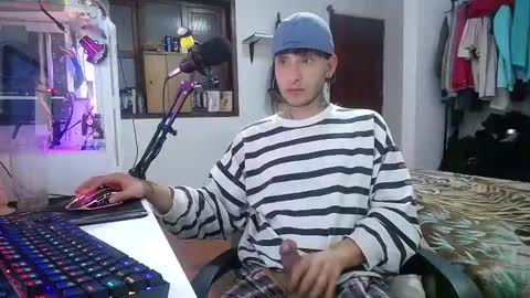 Snapshot of esjrobles chatting on 01.23.25 Esteban online show from 01.23.25