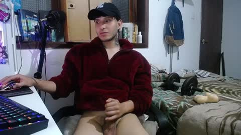 Snapshot of esjrobles chatting on 02.05.25 Esteban online show from 02.05.25