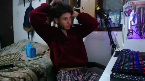 Snapshot of esjrobles chatting on 03.04.25 Esteban online show from 03.04.25