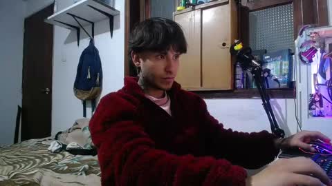Snapshot of esjrobles chatting on 03.07.25 Esteban online show from 03.07.25