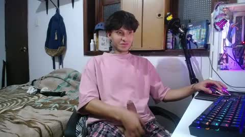Snapshot of esjrobles chatting on 03.07.25 Esteban online show from 03.07.25