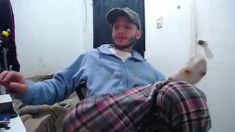 Snapshot of esjrobles chatting on 10.06.25 Esteban online show from 10.06.25