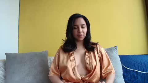 Esmeralda  online show from 11.17.25