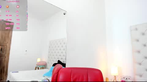 esmeralda  online show from 11.22.25