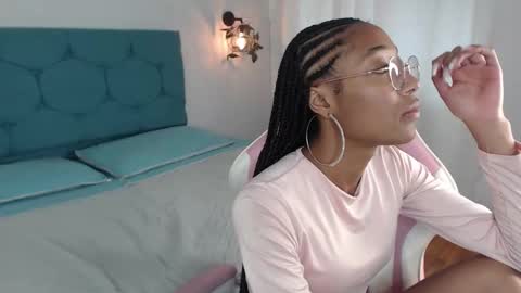 Snapshot of esmeralda_bk chatting on 01.22.25 esmeralda_bk online show from 01.22.25