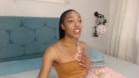 Snapshot of esmeralda_bk chatting on 01.31.25 esmeralda_bk online show from 01.31.25