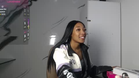 Snapshot of esmeralda_bk chatting on 10.02.25 esmeralda_bk online show from 10.02.25