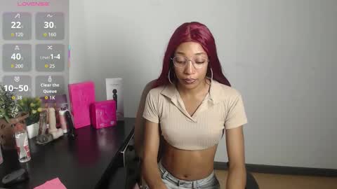 Snapshot of esmeralda_bk chatting on 12.01.25 esmeralda_bk online show from 12.01.25