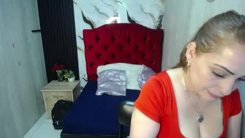 Snapshot of esmeralda_black chatting on 05.05.26 esmeralda black online show from 05.05.26
