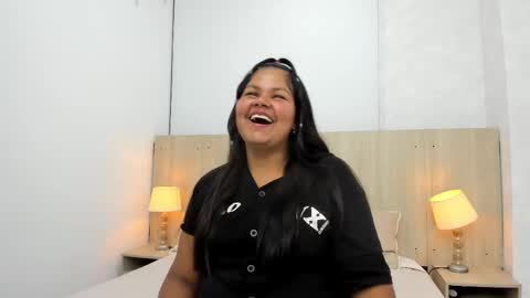 Esmeralda online show from 11.24.25