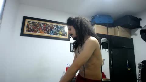 Esnider online show from 04.23.26