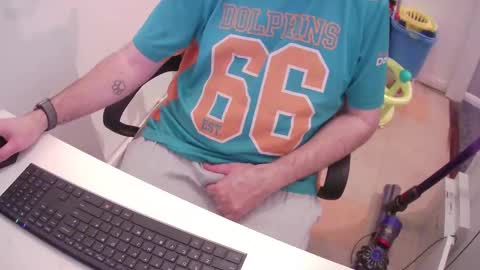 Snapshot of essex_wild chatting on 02.01.25 Morph online show from 02.01.25