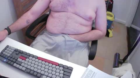 Snapshot of essex_wild chatting on 11.04.25 Morph online show from 11.04.25