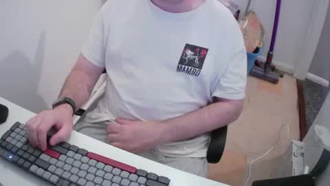 Snapshot of essex_wild chatting on 06.05.26 Morph online show from 06.05.26