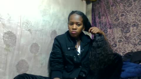Snapshot of estancelee chatting on 06.15.26 estancelee online show from 06.15.26