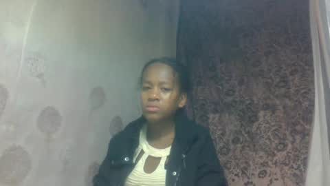 Snapshot of estancelee chatting on 06.30.26 estancelee online show from 06.30.26