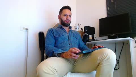 esteban online show from 04.07.26