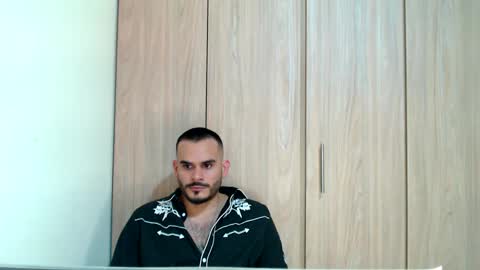 Esteban Fernandez online show from 02.07.25