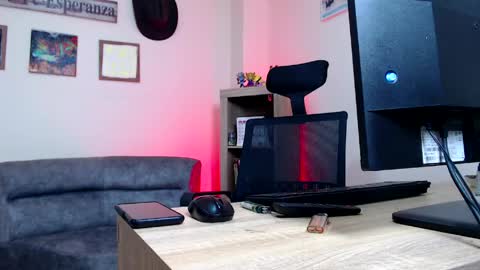 Esteban Fernandez online show from 03.27.26