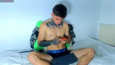 Esteban independent model online show from 06.03.26