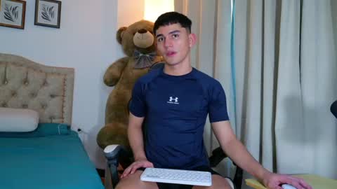 Snapshot of estebanperez_ chatting on 07.09.26 Esteban online show from 07.09.26