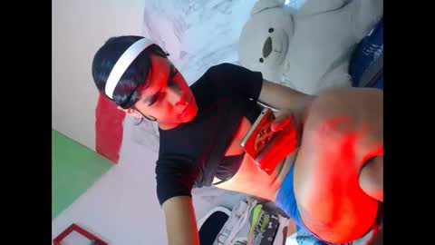 Snapshot of estefani_robles chatting on 05.01.26 estefani robles online show from 05.01.26
