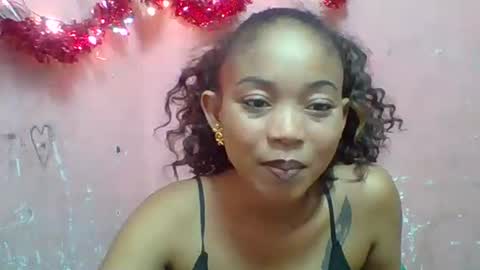 estelah20 online show from 12.18.25