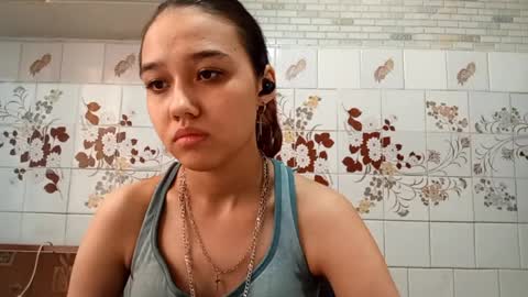 estellekirbo online show from 03.28.26