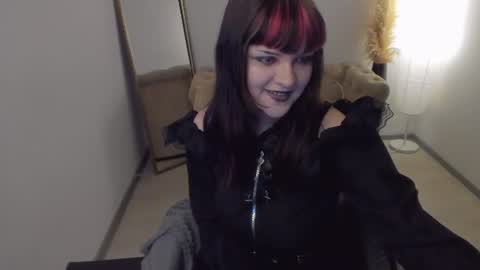 Ester  online show from 06.18.26
