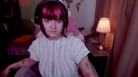 Ester  online show from 07.04.26