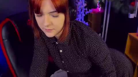 Ester  online show from 07.30.26