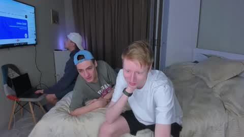 LOUIS online show from 02.03.26