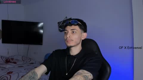 estivenvel online show from 10.02.25