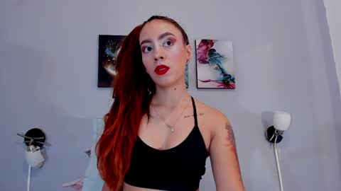 Snapshot of estrella_duran chatting on 04.30.26 Estrellita online show from 04.30.26