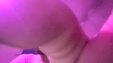 et528007 online show from 09.20.25