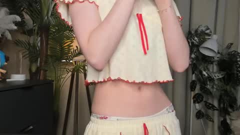 Snapshot of eternity_cuite chatting on 04.29.26 Natalie online show from 04.29.26