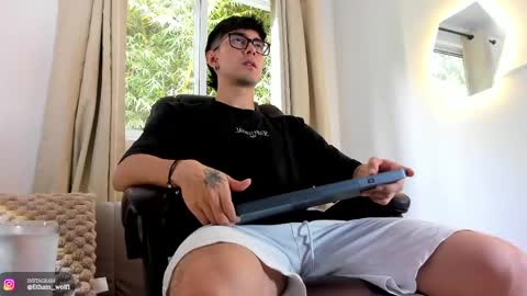 etham_wolf1 online show from 04.27.26