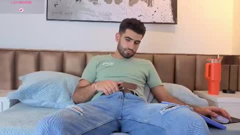 Snapshot of ethan__walker chatting on 06.25.26 Ethan online show from 06.25.26