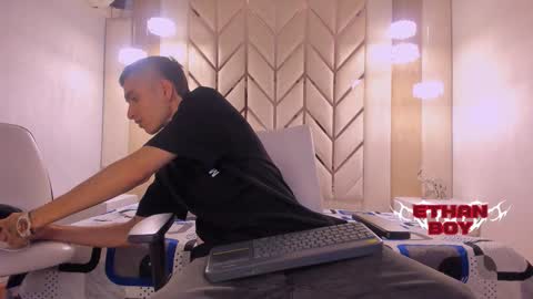 Ethan online show from 02.04.26