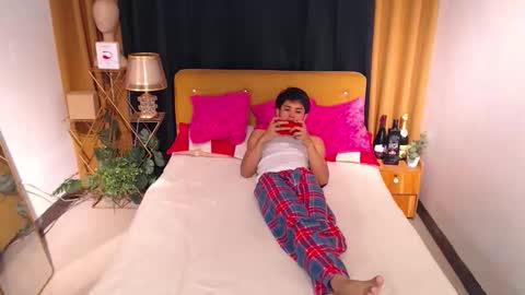 ethan_lauren online show from 05.04.26