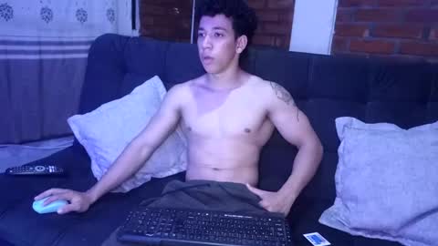 Snapshot of ethan_noir chatting on 12.30.24 Ethan Noir online show from 12.30.24