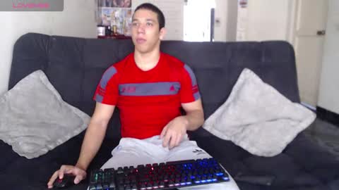 Snapshot of ethan_noir chatting on 11.06.25 Ethan Noir online show from 11.06.25