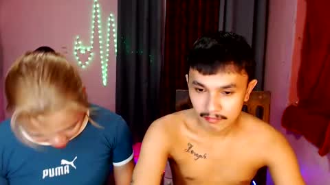 Snapshot of ethan_uwuxx chatting on 12.20.24 DAVE online show from 12.20.24