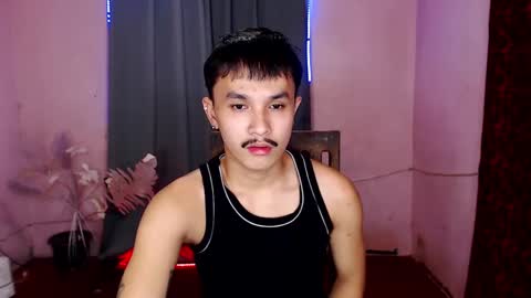 Snapshot of ethan_uwuxx chatting on 01.19.25 DAVE online show from 01.19.25