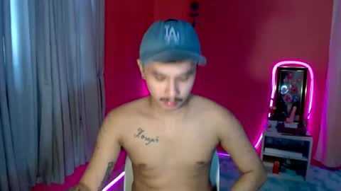 Snapshot of ethan_uwuxx chatting on 09.27.25 DAVE online show from 09.27.25