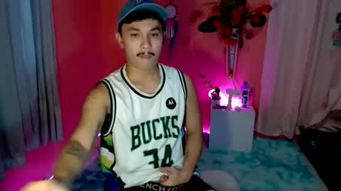 Snapshot of ethan_uwuxx chatting on 10.07.25 DAVE online show from 10.07.25