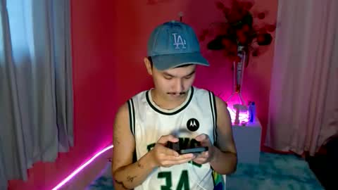 Snapshot of ethan_uwuxx chatting on 10.12.25 DAVE online show from 10.12.25