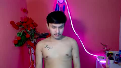 Snapshot of ethan_uwuxx chatting on 10.20.25 DAVE online show from 10.20.25